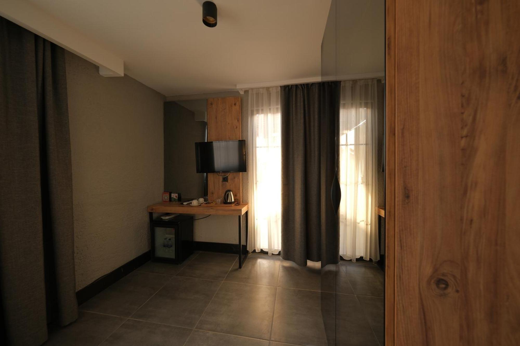 Mielo Lara Hotel Antalya Bagian luar foto
