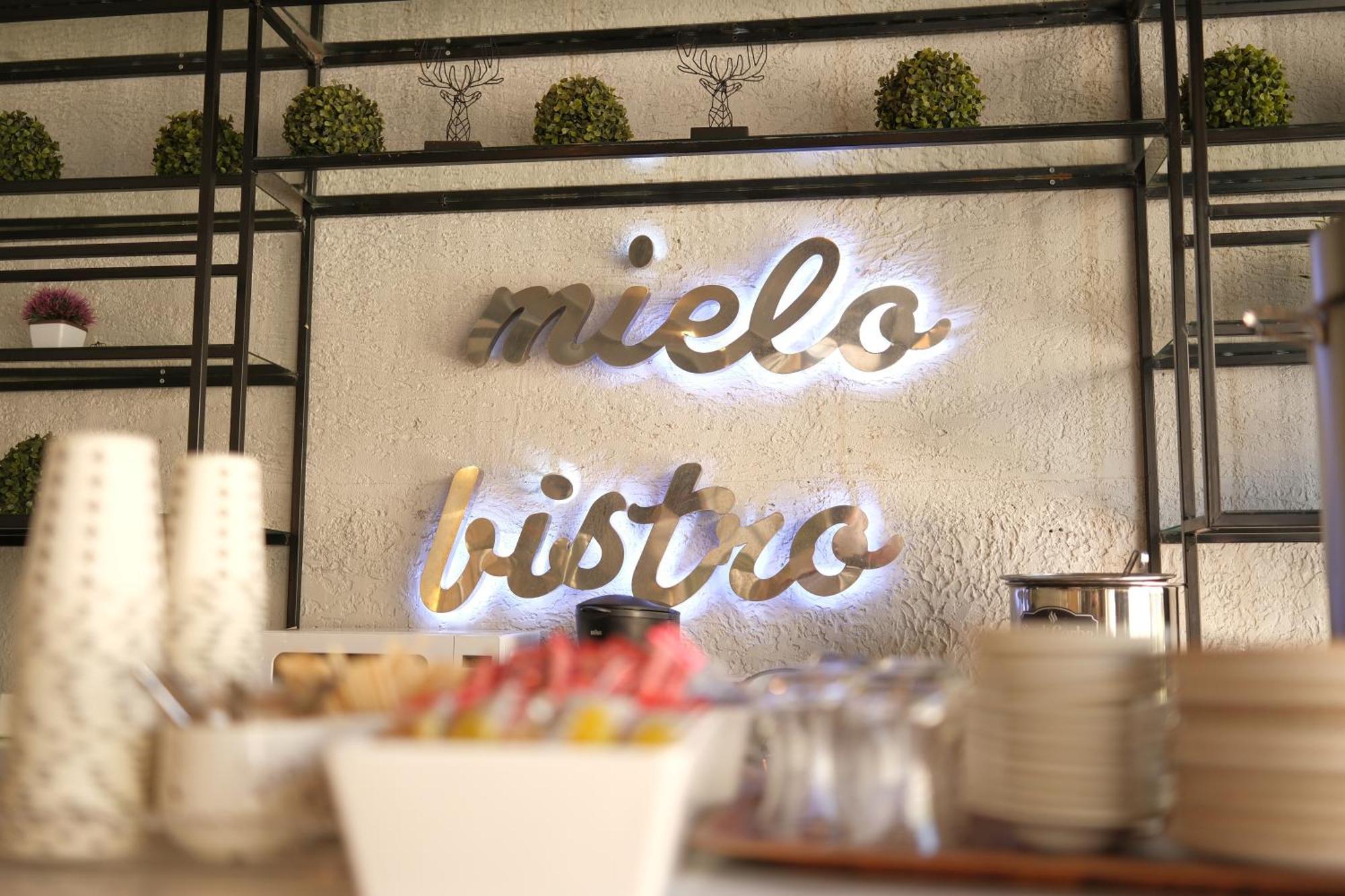 Mielo Lara Hotel Antalya Bagian luar foto